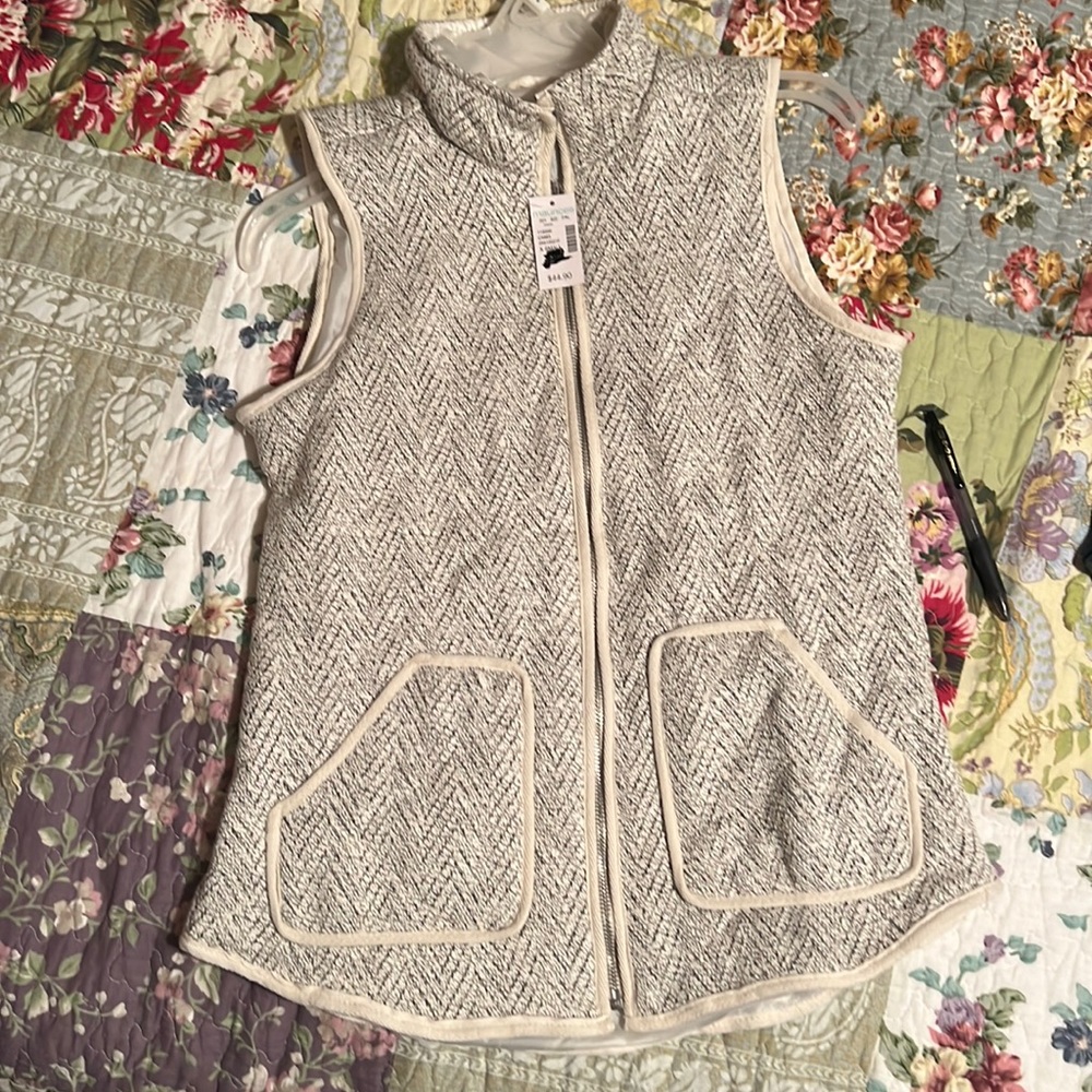 Maurices vest nwt